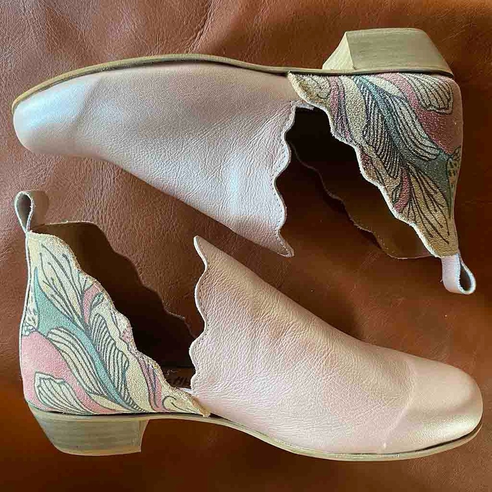 Vestibull Leather rose gold booties sizzle 6.5